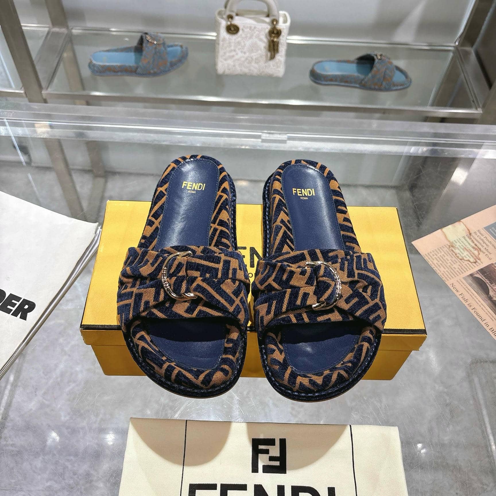Fendi Slipper-106